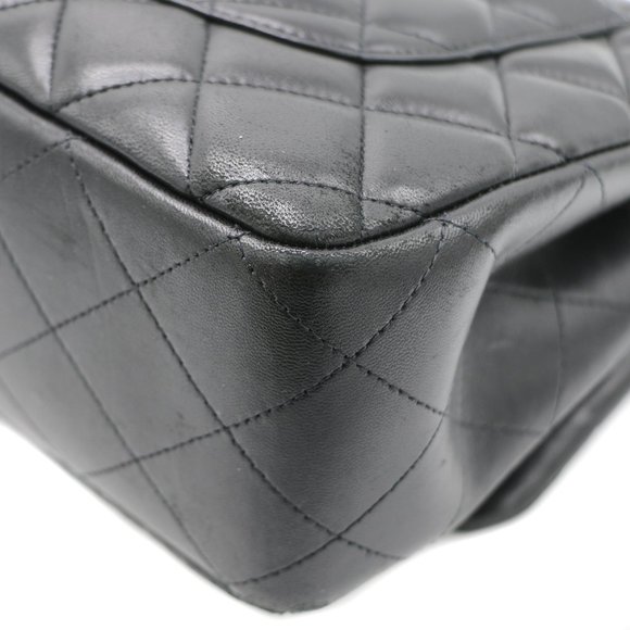 CHANEL Jumbo Lambskin Black Classic Flap Bag - Picture 8 of 16